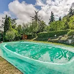 Belvilla By Oyo Typical With Pool * 산카시아노데이반니